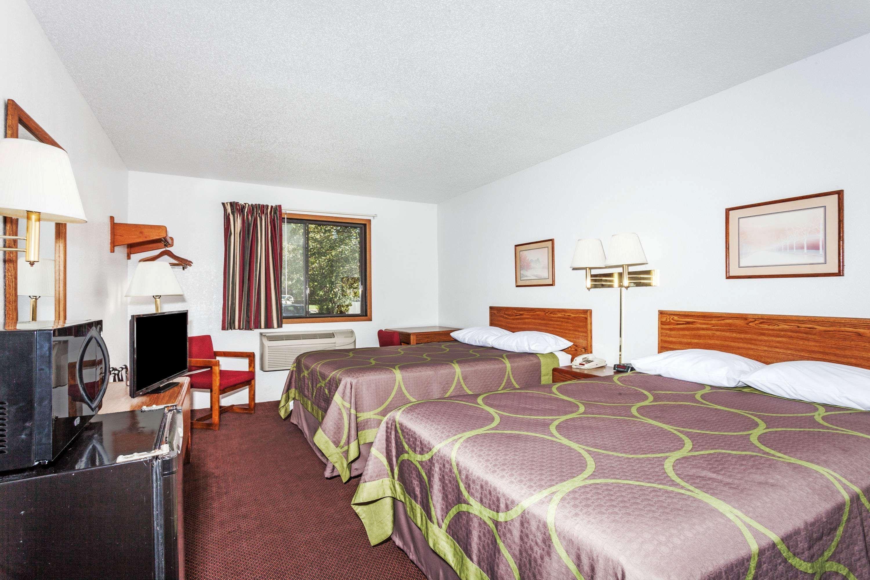 Super 8 By Wyndham Winchester Va Екстериор снимка